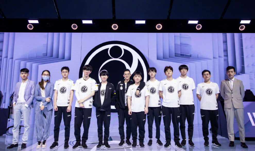 并推动冲突 并推动冲突