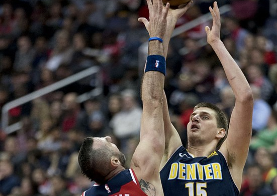 在现代篮球 在现代篮球