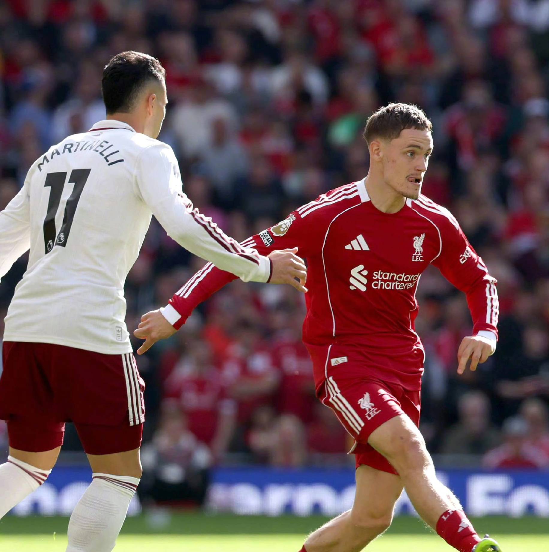 人瞩目的盛 人瞩目的盛