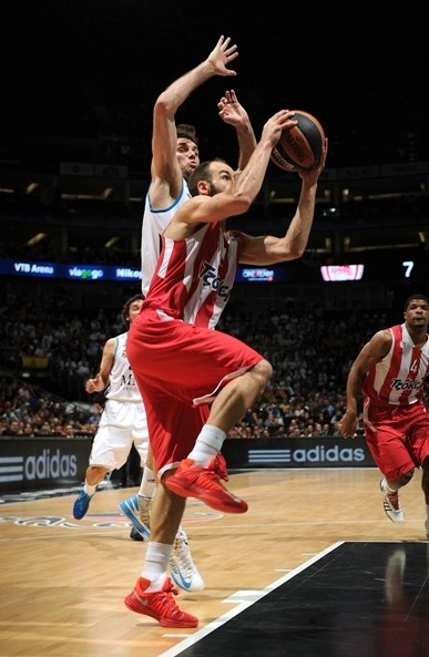 减少持球人 减少持球人