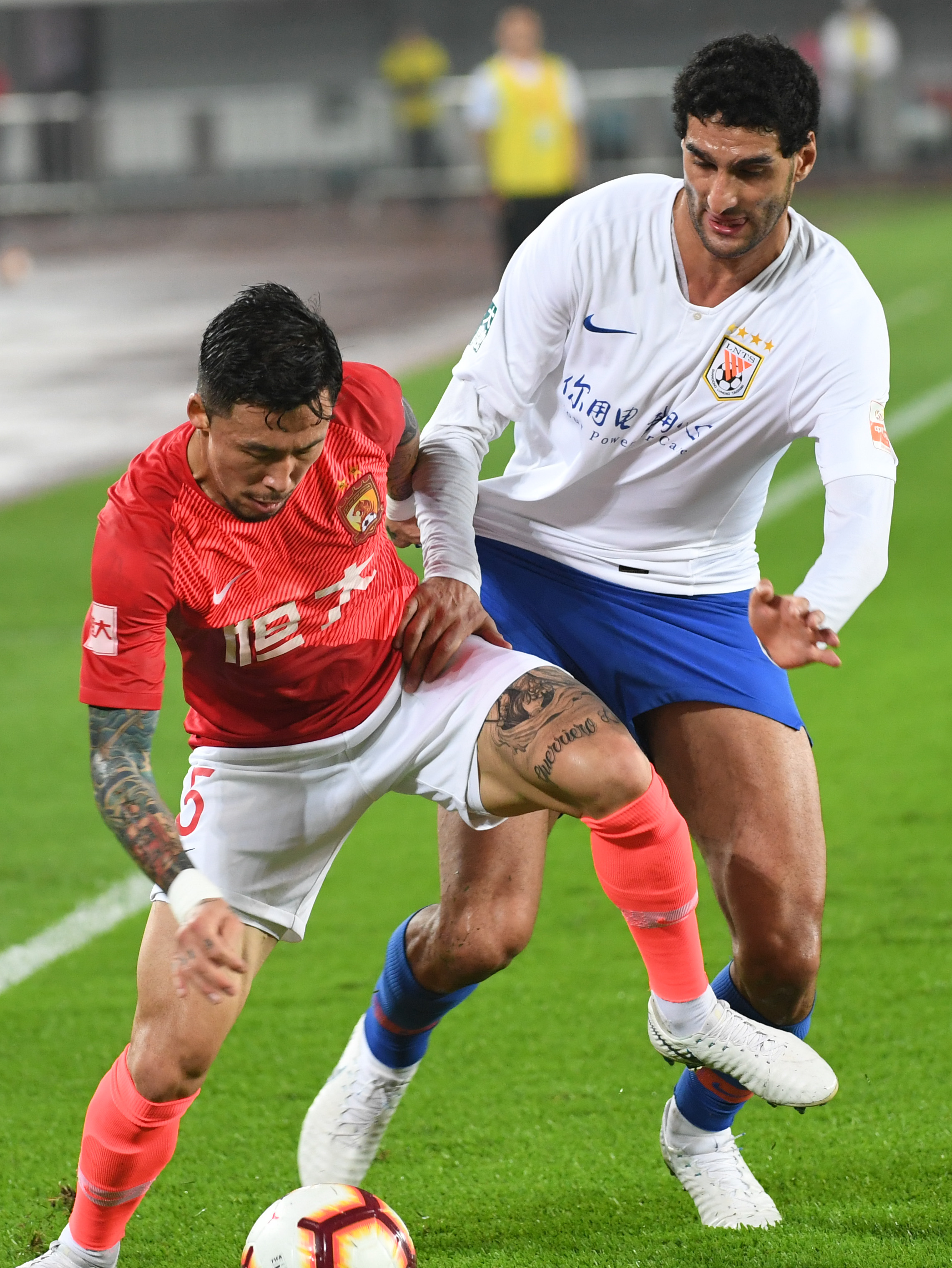 角色分工更 角色分工更